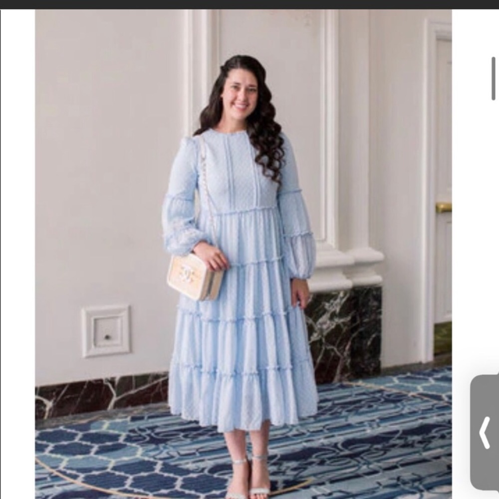 ISO dainty Jewells Bella blue XL